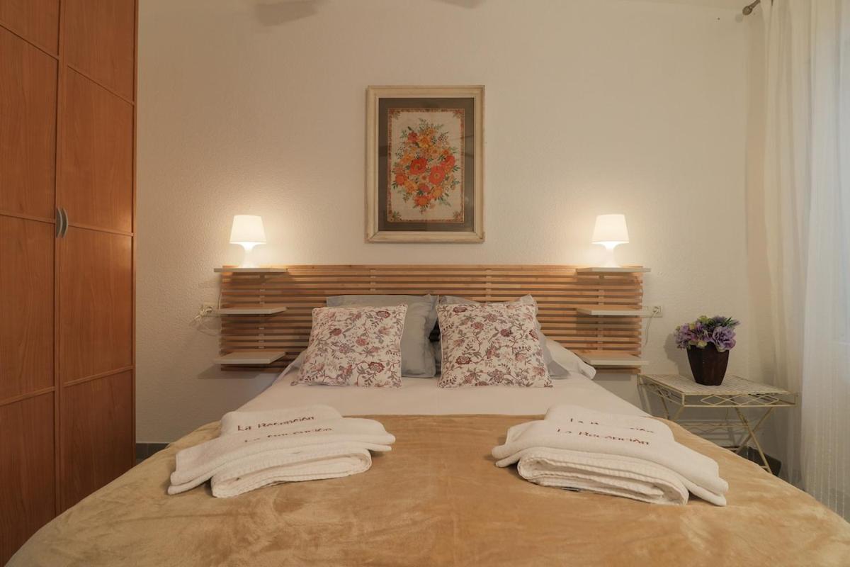 C52 - Seaside 2 Bedrooms By The Center มาลากา ภายนอก รูปภาพ
